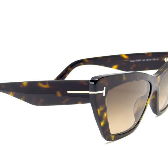 New, TOM FORD Wyatt Sunglasses TF871 52F Authentic main image 12